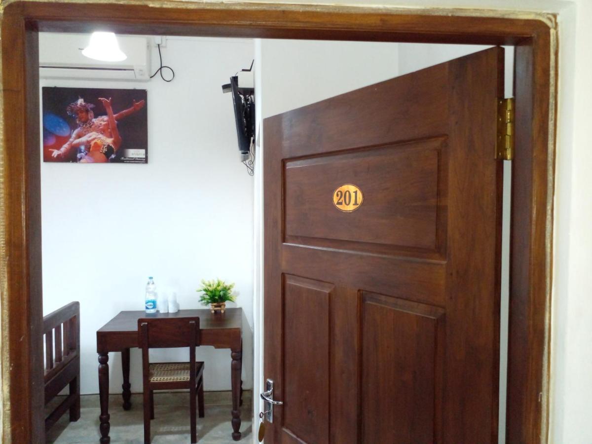 Muduna Walawwa Resort Канди Экстерьер фото
